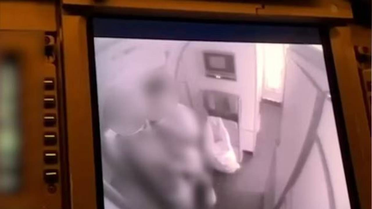 Das Foto zeigt einen Screenshot aus dem Video, das von der Cabin-Crew eines Swiss-Airline-Flugs aufgenommen und anschließend in privaten Gruppen verbreitet wurde.