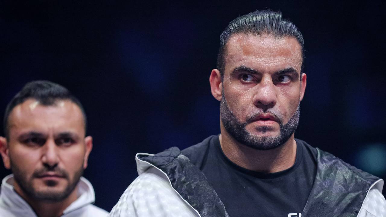 Mahmoud Charr vor seinem Boxkampf am 7. Dezember 2024 gegen Kubrat Pulwe in Sofia.