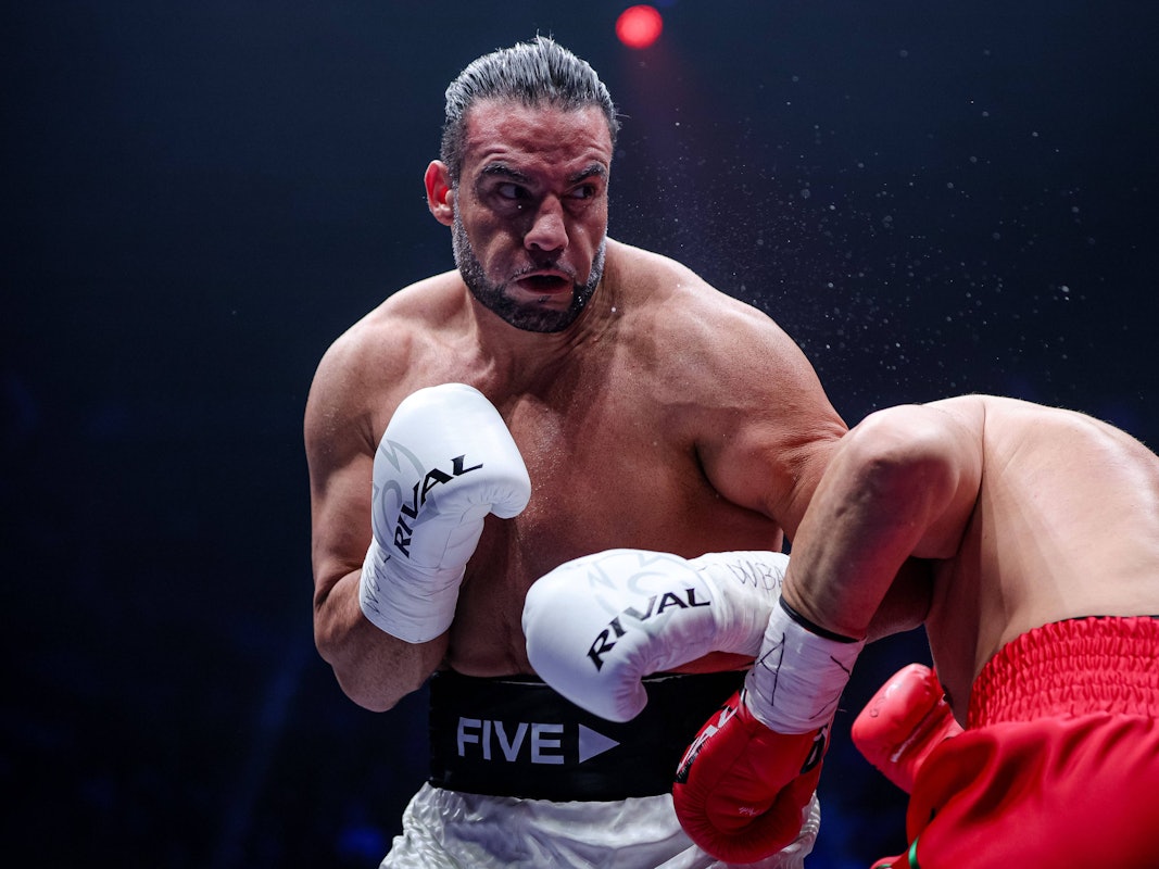 Mahmoud Charr im Boxkampf gegen Kubrat Pulew.