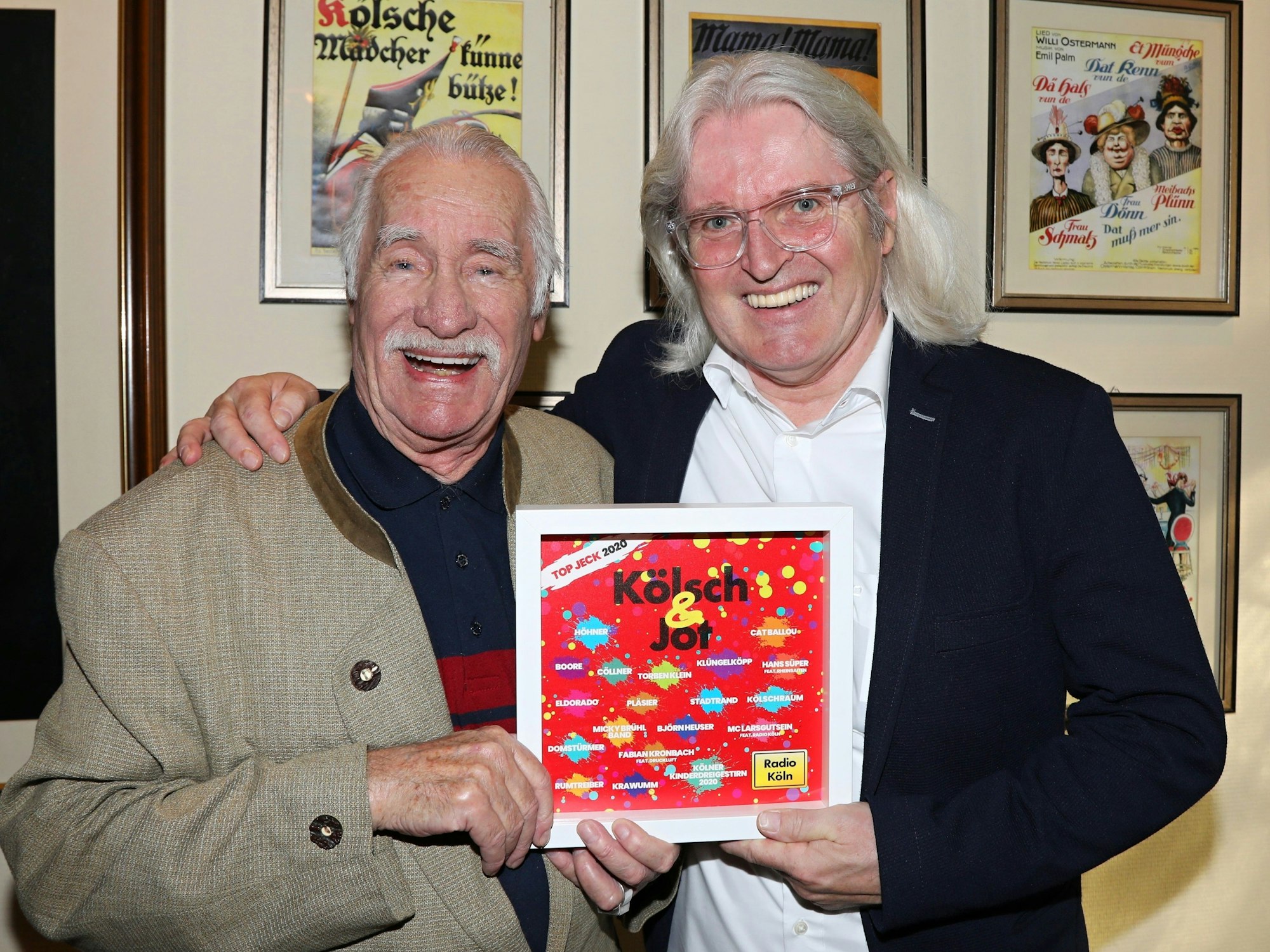 Präsentation des zweiten Samplers „Kölsch & Jot TOP Jeck 2020“ mit Hans Süper (l.) und Jürgen Hoppe.