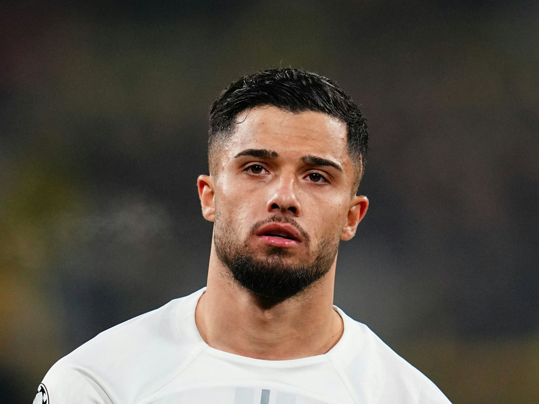 Jusuf Gazibegovic in Großaufnahme.