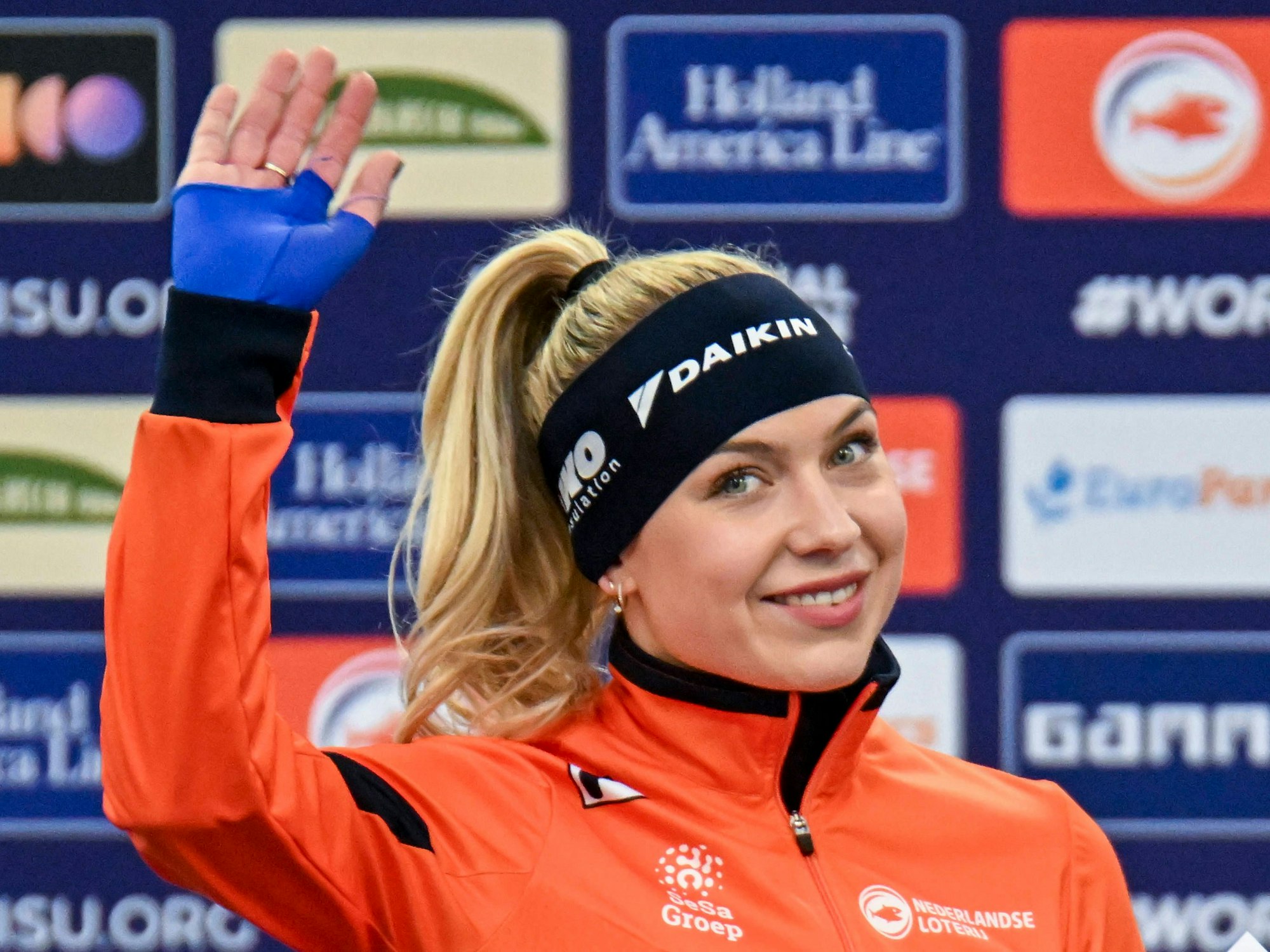 Joy Beune bei den Weltmeisterschaften im Eisschnelllaufen in Inzell.