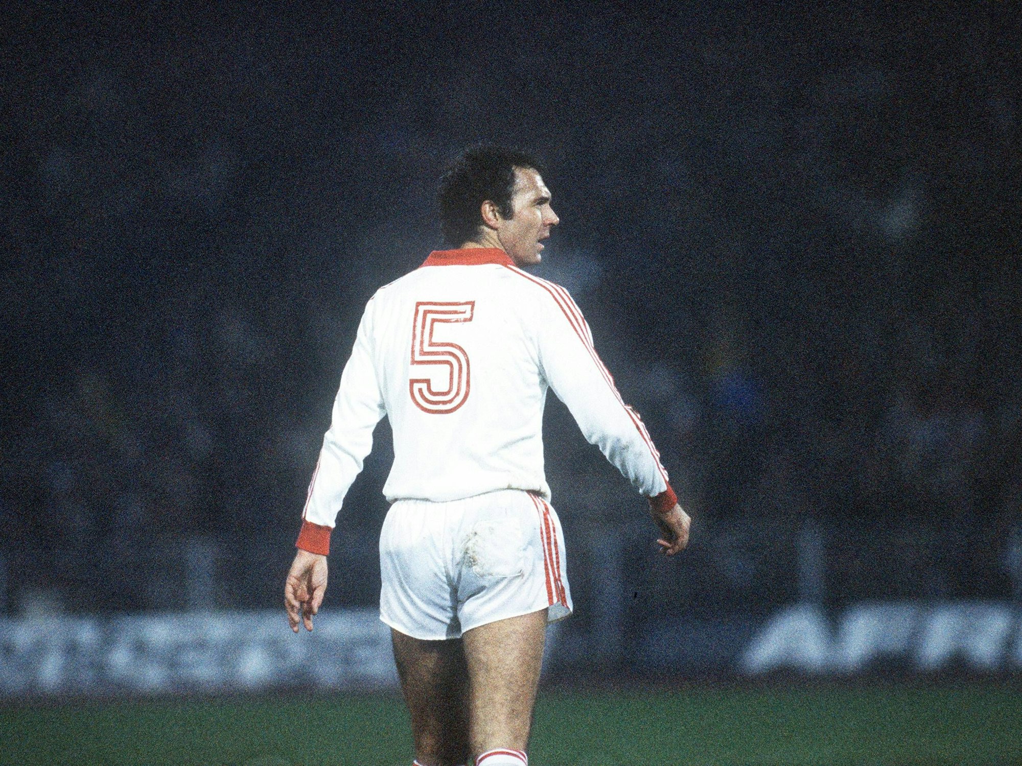 Franz Beckenbauer bei einem Spiel des Hamburger SV.