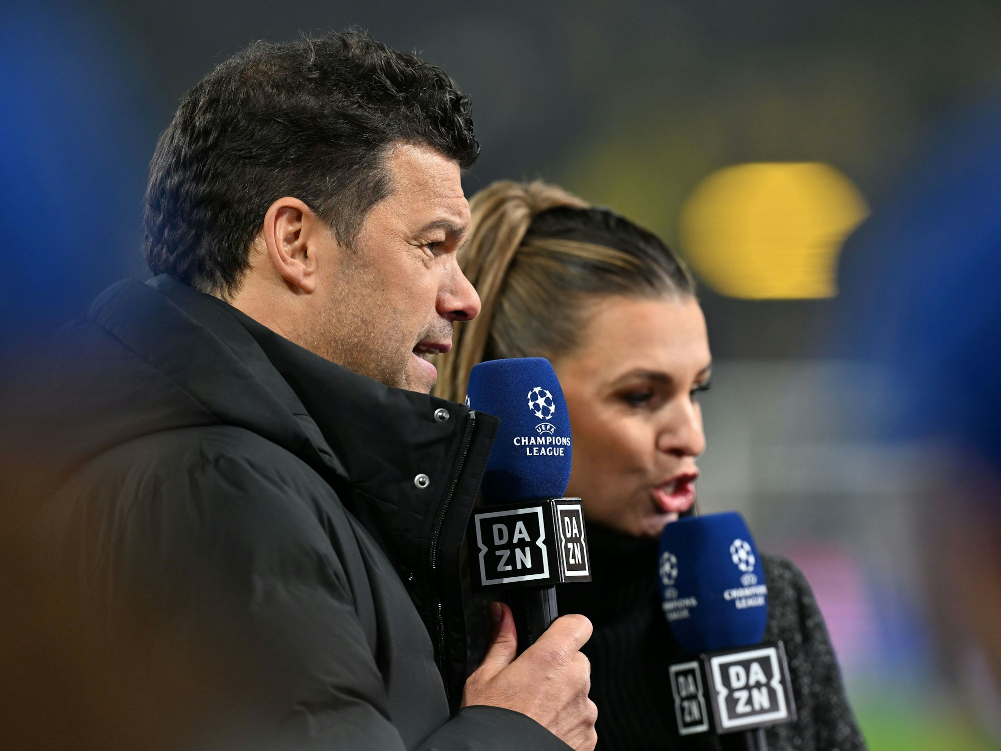 Michael Ballack und Laura Wontorra sprechen über das Spiel.