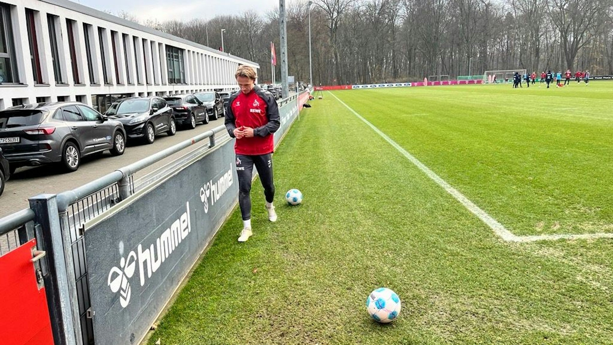 Mathias Olesen geht vorzeitig vom Platz.