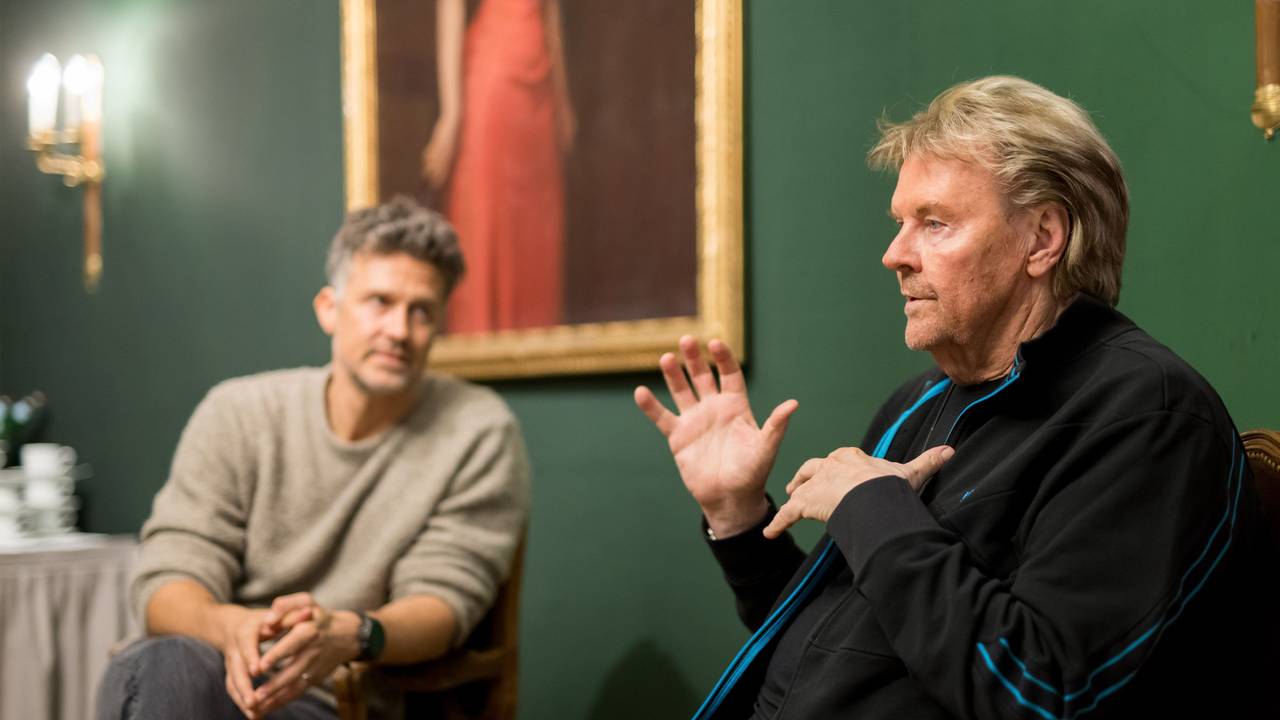 Der Sänger Howard Carpendale (r) und sein Sohn Wayne Carpendale, aufgenommen bei einem Interview im Rahmen des Screenings der WDR-Dokumentation «Durch meine Augen - Mein Vater Howard Carpendale».