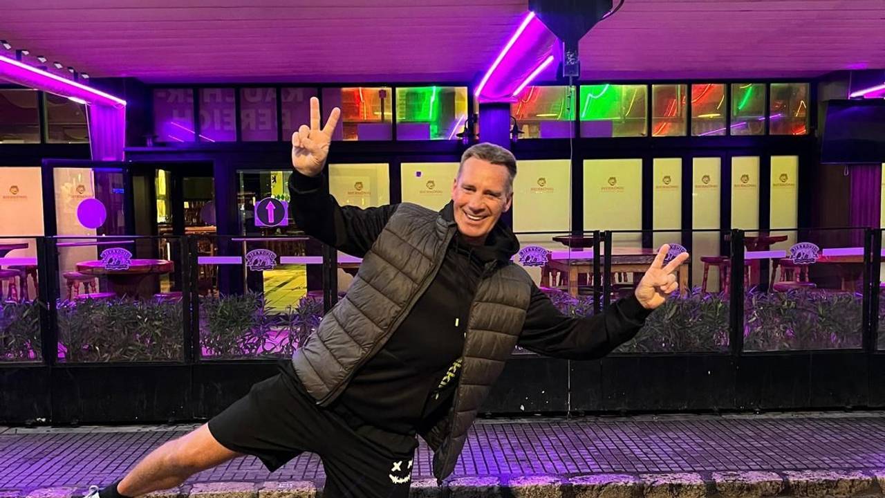 Jürgen Milski vor dem Bierkönig