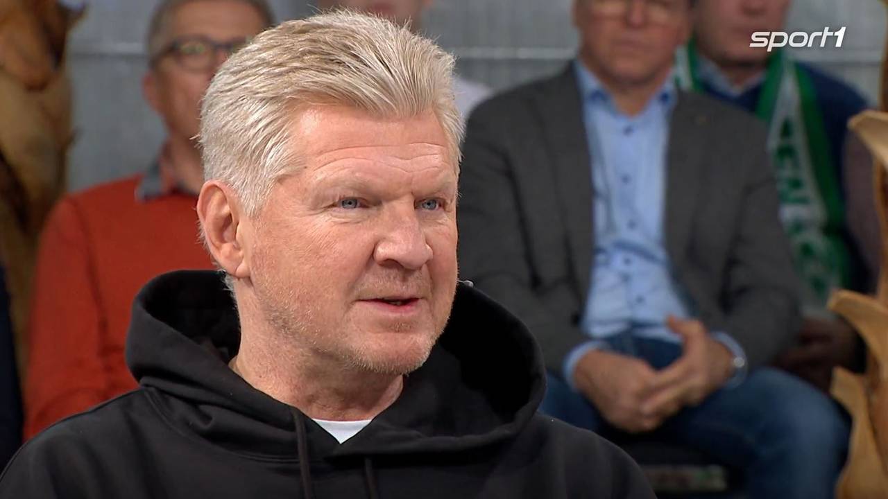 Stefan Effenberg spricht im „Doppelpass“.
