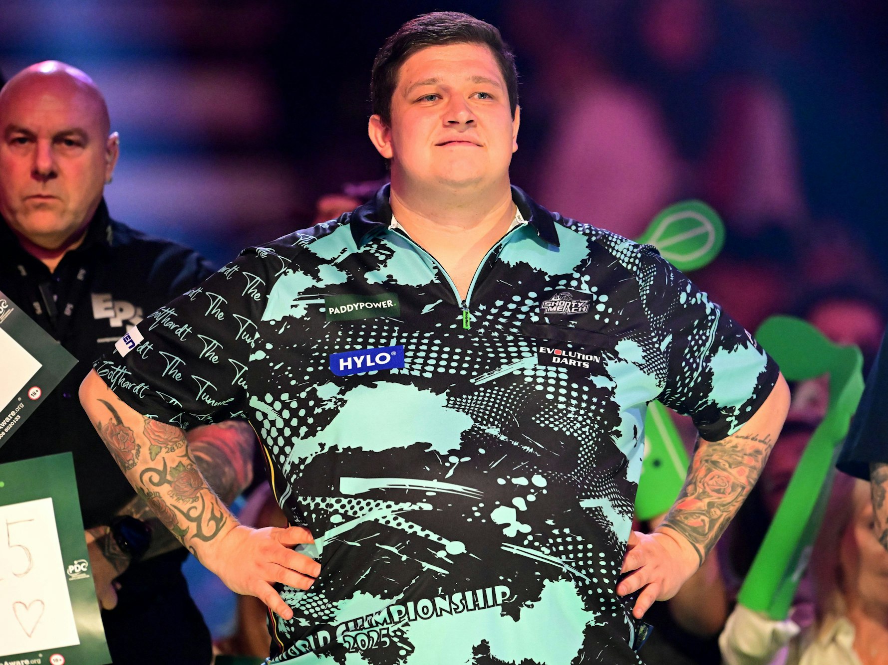 Der deutsche Dart-Profi Kai Gotthardt am Montag (16. Dezember 2024) vor seinem WM-Debüt gegen den Schotten Alan Soutar.