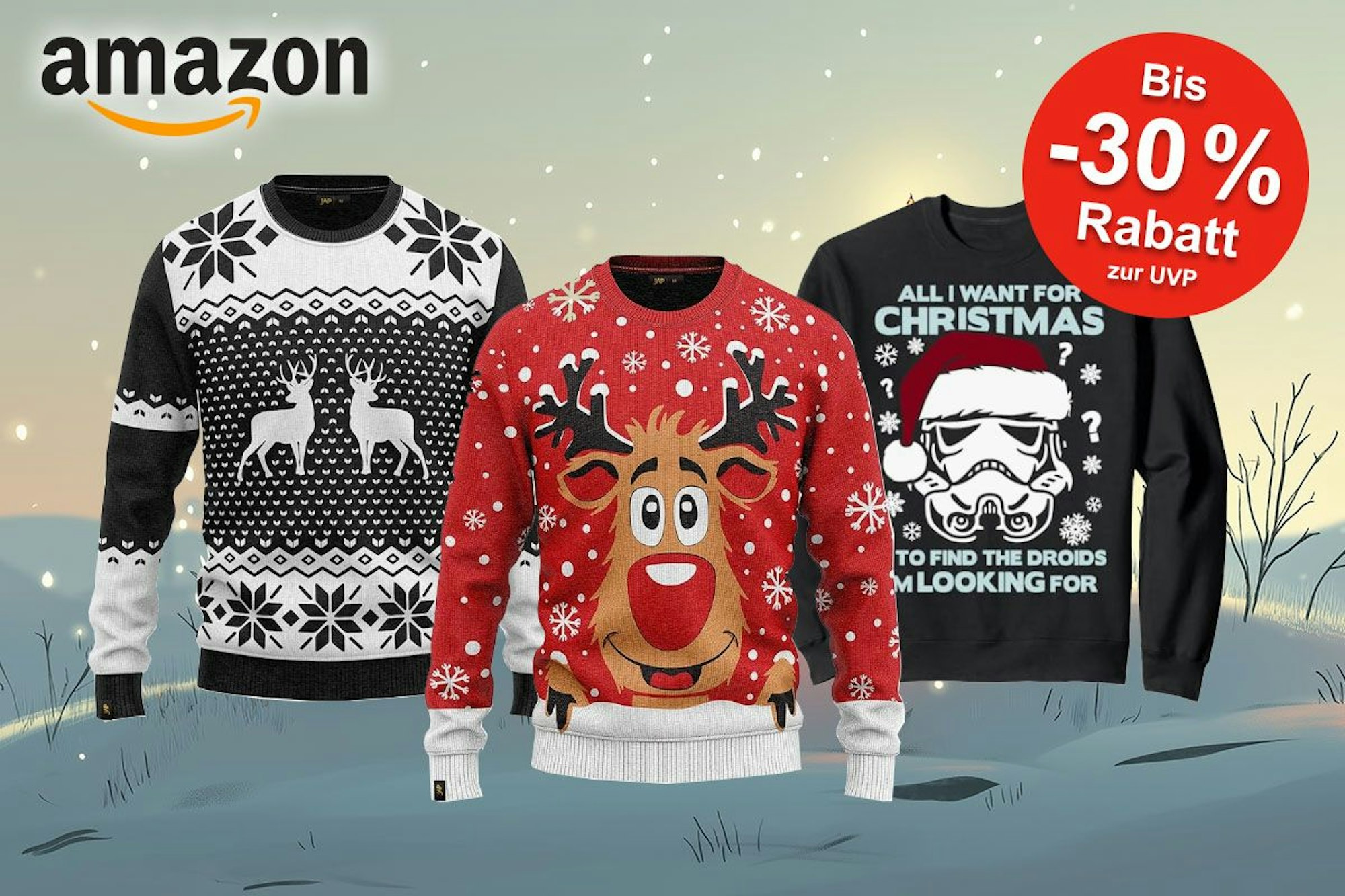 Amazon Produktbilder von drei Weihnachtspullovern auf weihnachtlichem Hintergrund mit Tannenbaum.