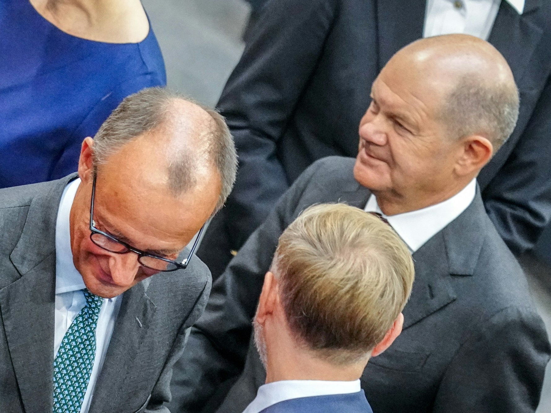 Sollen sich vor der Bundestagswahl 2025 im ZDF auch den Fragen der Bürgerinnen und Bürgern stellen: die Kanzlerkandidaten Friedrich Merz (CDU, links) und Olaf Scholz (SPD).