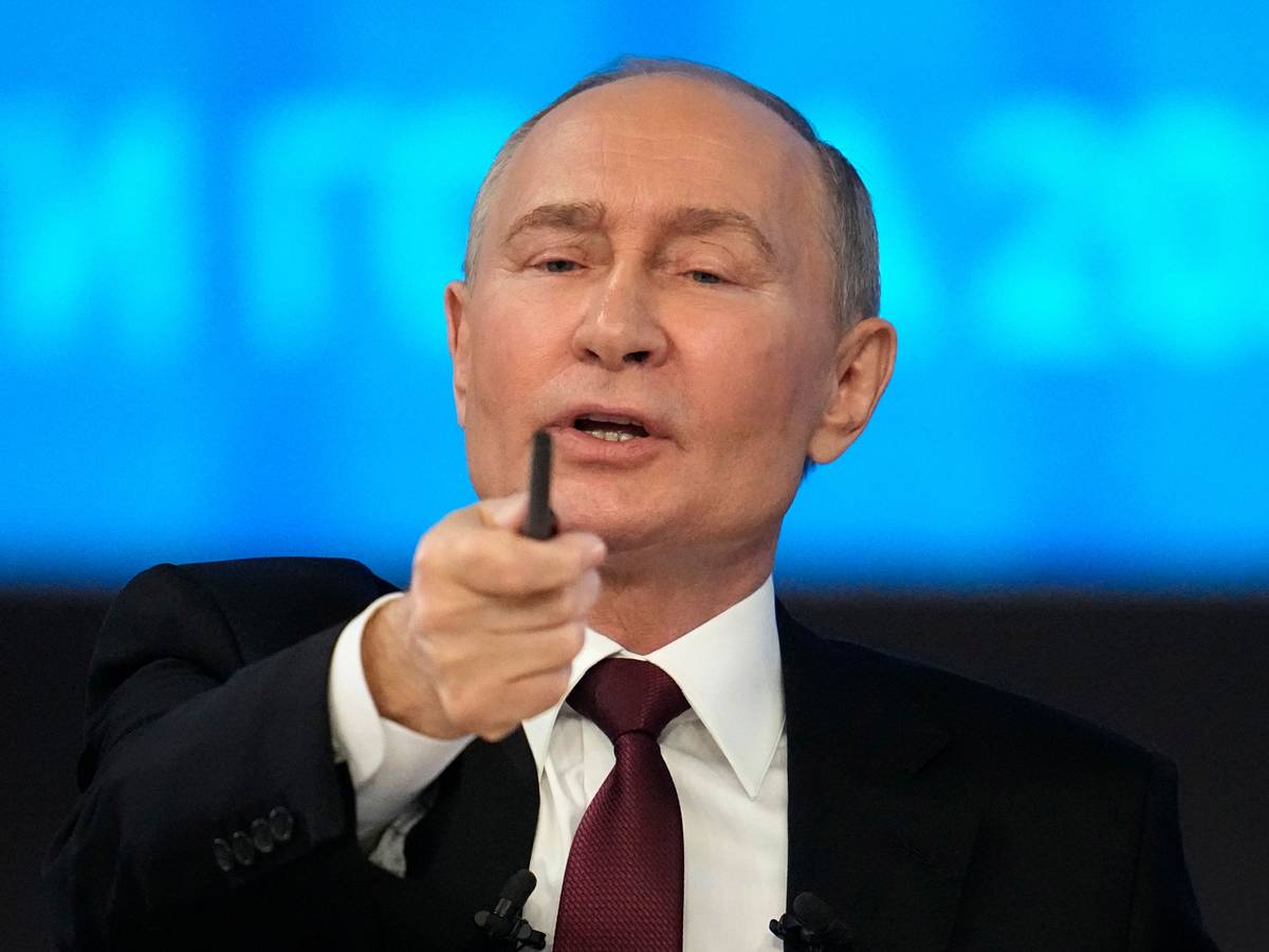 Russian President Vladimir Putin gestures during his annual news conference and call-in show at Gostinny Dvor in Moscow, Russia, Thursday, Dec. 19, 2024. (AP Photo/Alexander Zemlianichenko)