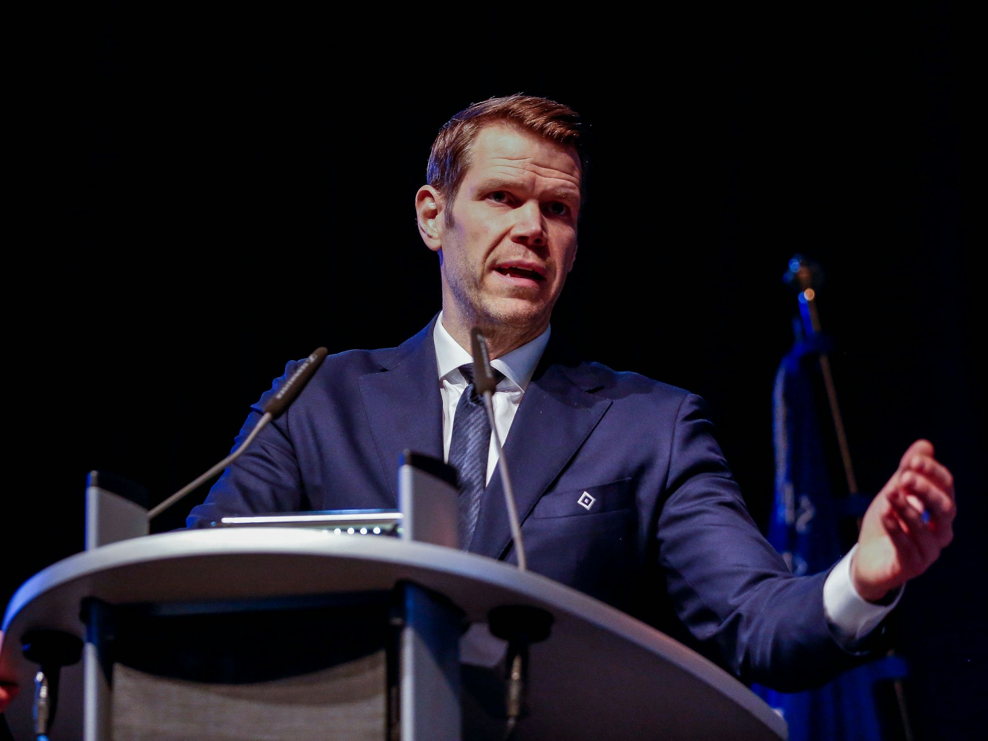 Eric Huwer bei der Mitgliederversammlung des HSV.
