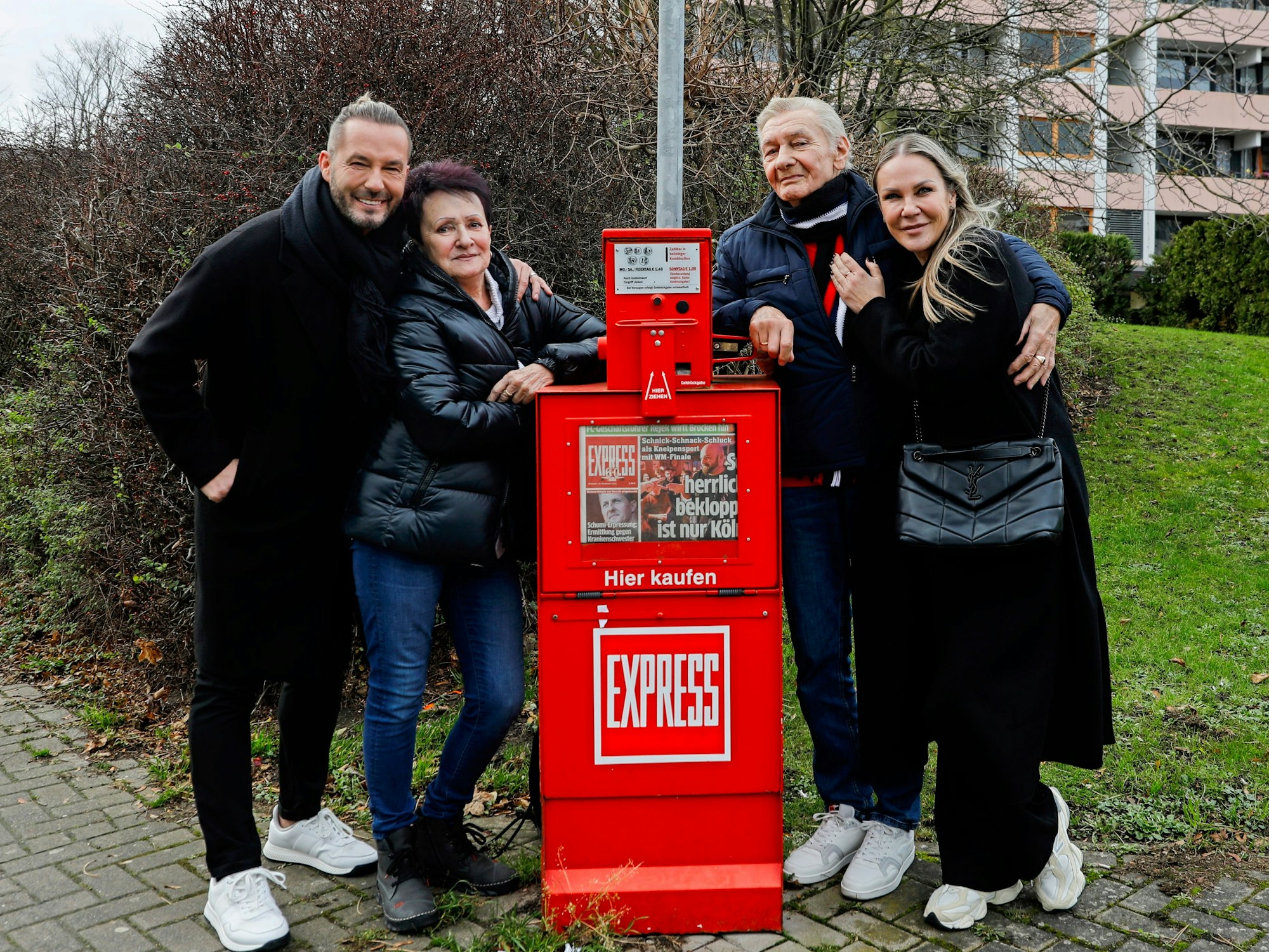 Sven Kompaß mit Anna Wereta-Opala und Marian Opala sowie Kasia Opala-Kompaß.