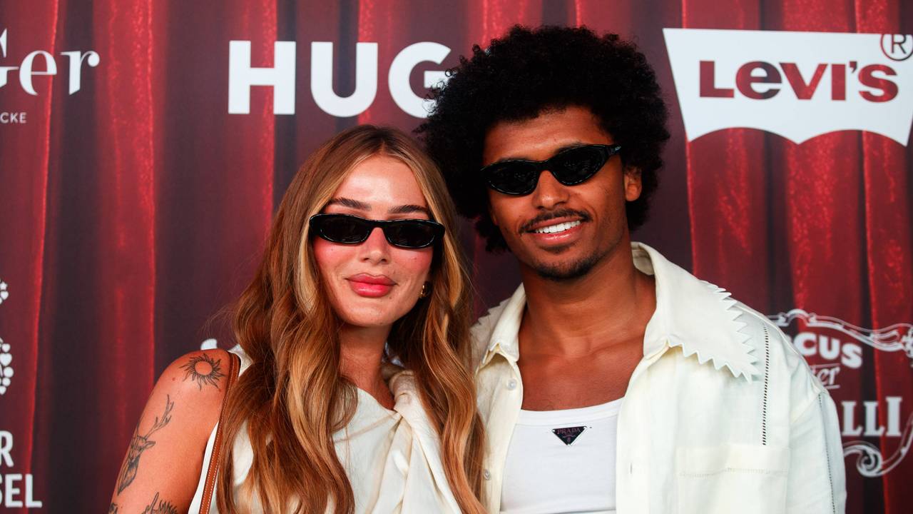 Loredana und Karim Adeyemi beim ABOUT YOU Fashion Circus während der Berlin Fashion Week im Circus Roncalli in Johannisthal am 04.07.2024 in Berlin.