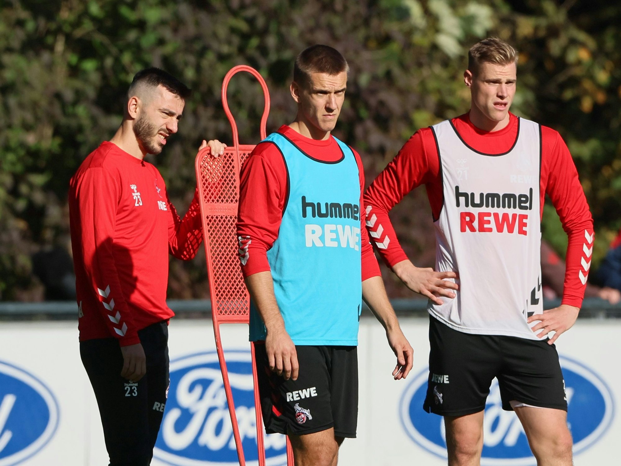 Sargis Adamyan, Florian Dietz und Steffen Tigges beim Training des 1. FC Köln.