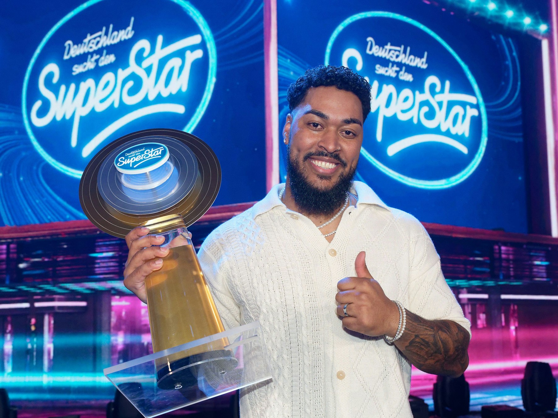 Sem Eisinger steht nach dem DSDS-Finale auf der Bühne.