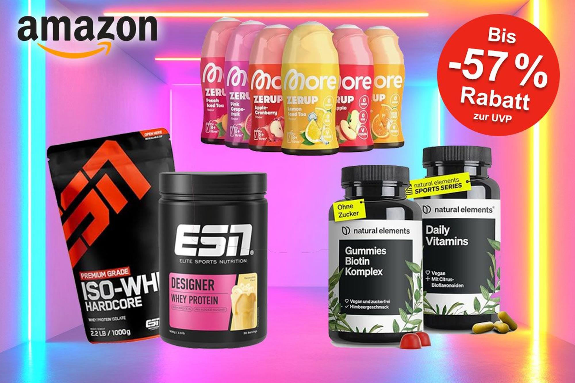 Sportnahrung-Produkte wie Vitamine und Proteinpulver vor einem neonfarbenen Hintergrund.