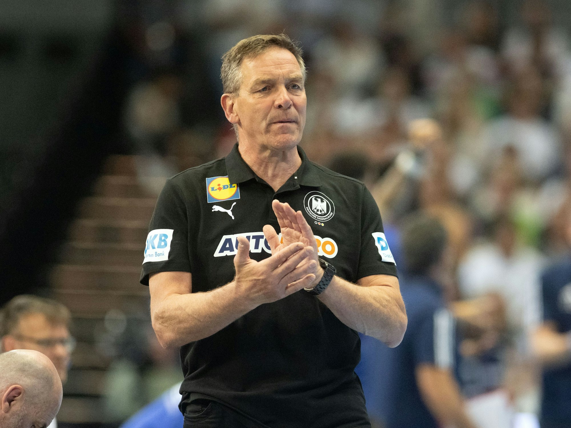 Deutschlands Bundestrainer Alfred Gislason in Aktion.