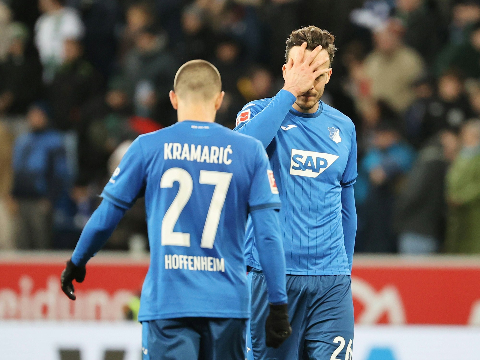 Haris Tabakovic und Andrej Kramaric reagieren enttäuscht.