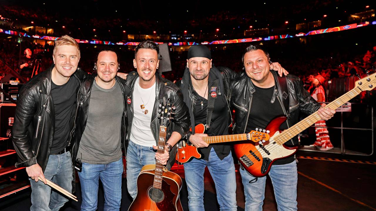 Die Gruppe Eldorado posiert zum Bandfoto.