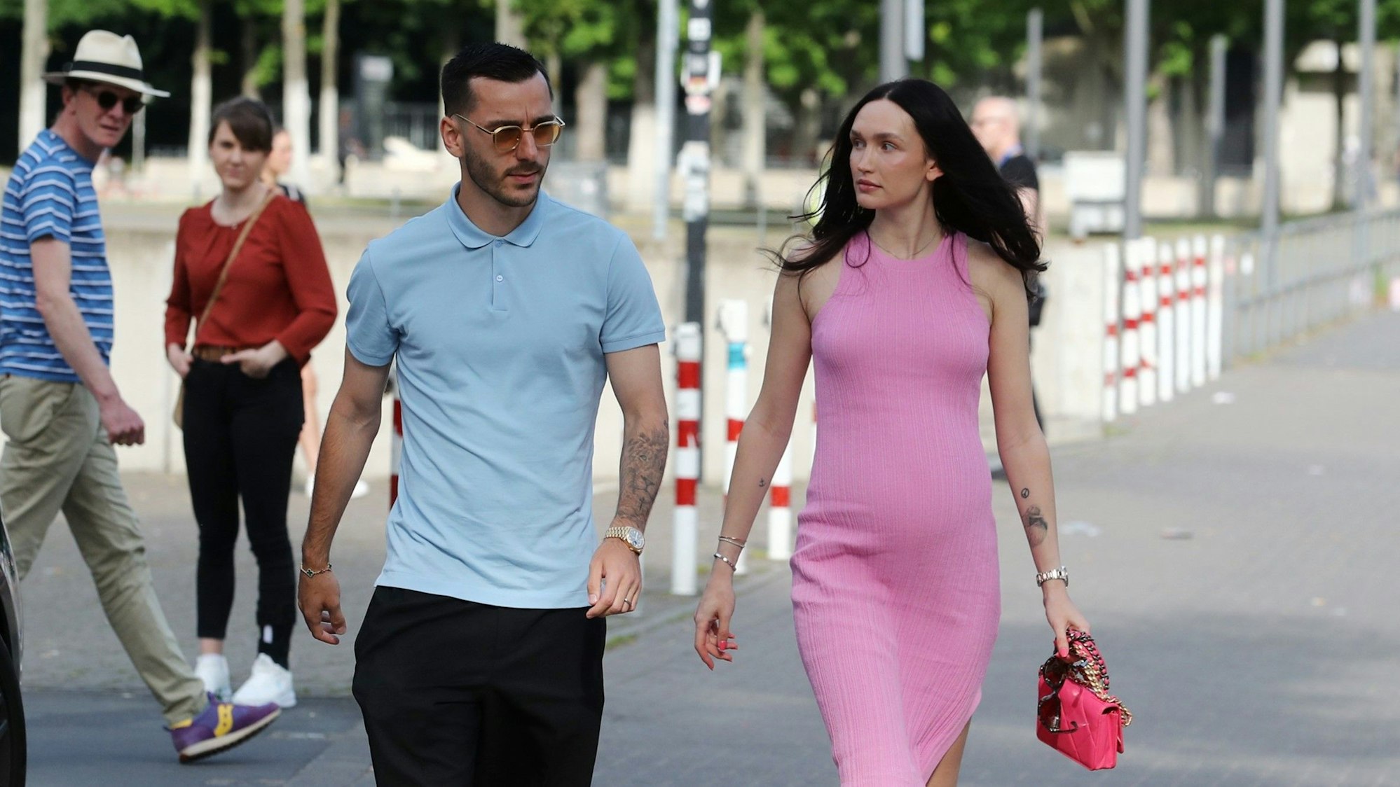 FC-Profi Sargis Adamyan und Ehefrau Anna am 28. Mai 2023 bei der Abschlussfeier nach seiner ersten Saison in Köln.