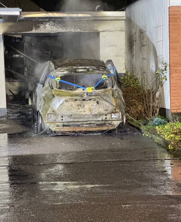 Die Einsatzstelle im Neuenweg in Bergisch Gladbach