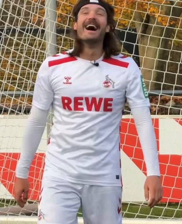 Ex-Radprofi Rick Zabel versucht sich als Fußballer beim 1. FC Köln.