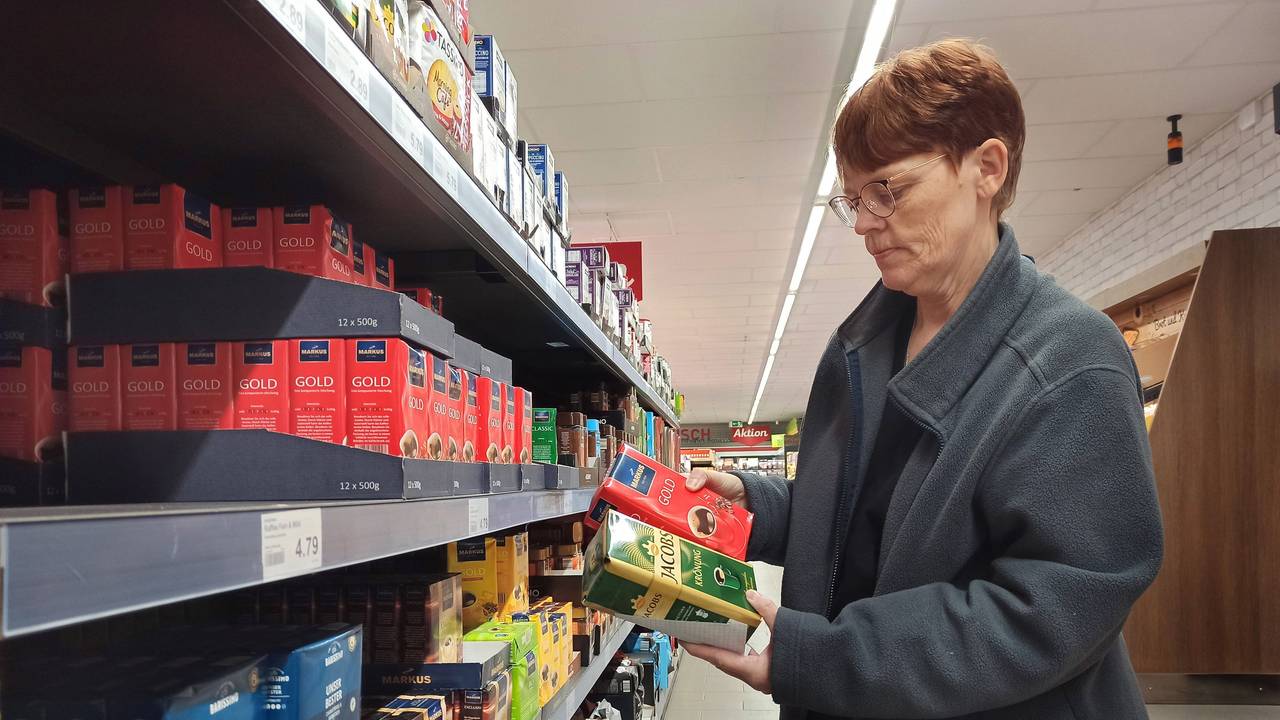 Aldi hat die Preise für seinen Eigenmarken-Kaffee angehoben (Archivbild 2023).
