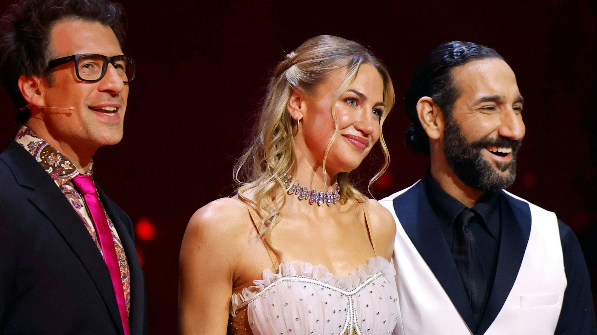 Sängerin Lulu Lewe, Moderator Daniel Hartwich und Tänzer Massimio Sinato bei „Let's Dance“.