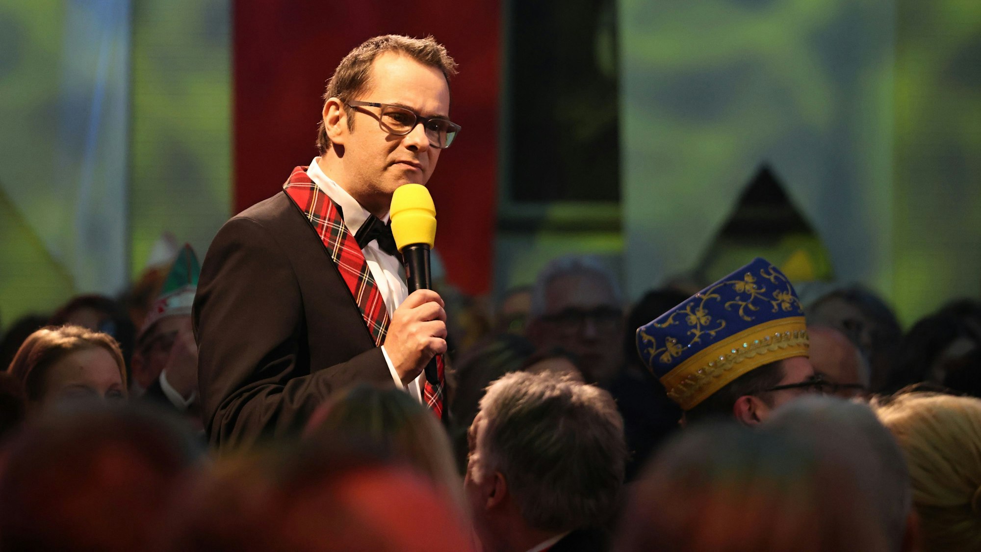 Marc Metzger singt bei der Proklamation im Gürzenich.