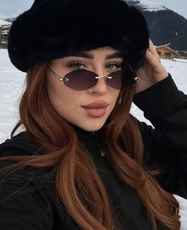 Luisa Früh auf einem Selfie, das sie am 22. Dezember 2024 auf Instagram hochgeladen hat