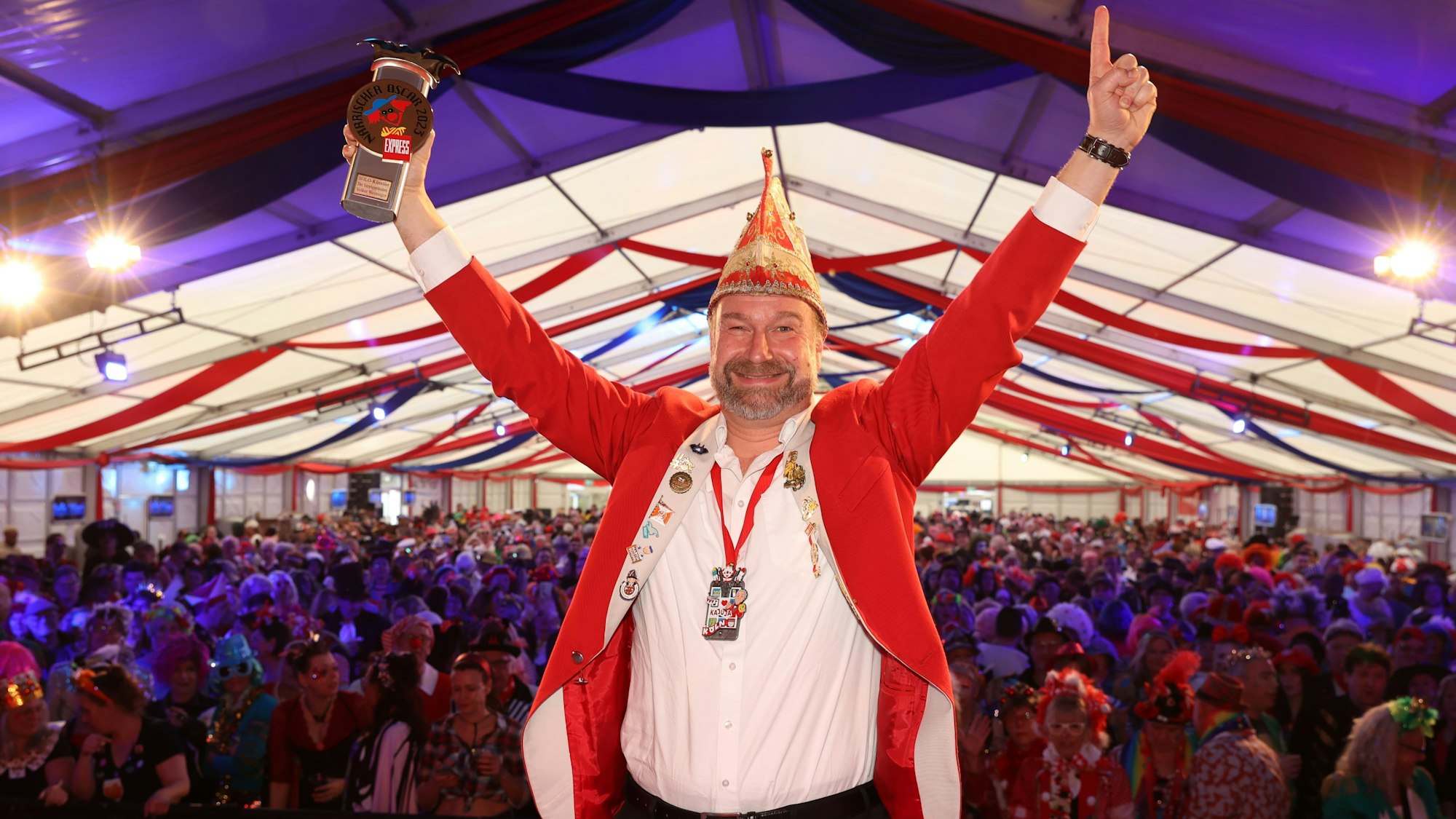 Närrischer Oscar für Volker Weininger.