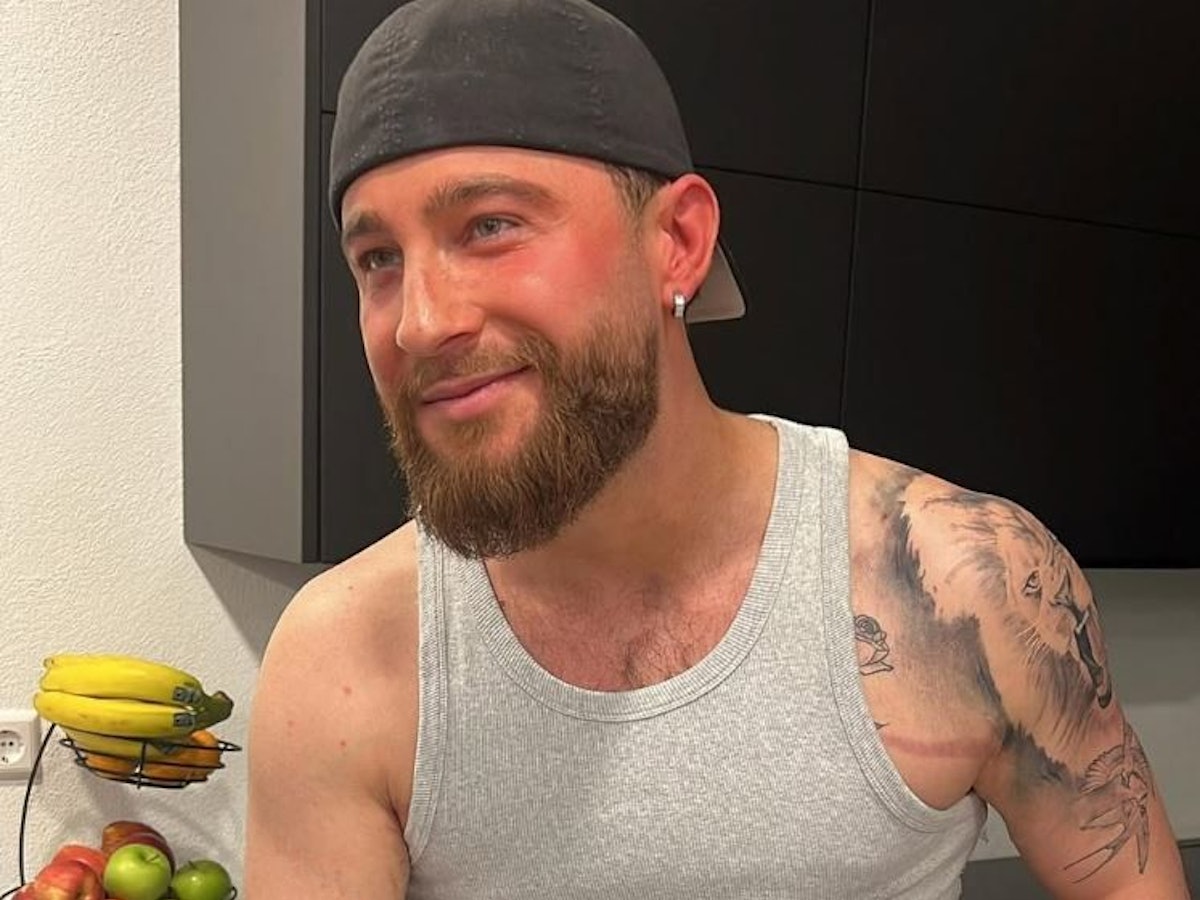 Das Selfie hat Umut am 14. Dezember 2024 auf Instagram veröffentlicht.