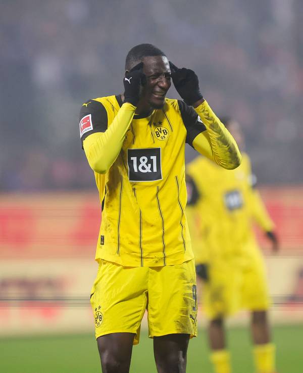 Dortmunds Torjäger Serhou Guirassy am Dienstag (14. Januar 2025) im Spiel gegen Holstein Kiel.