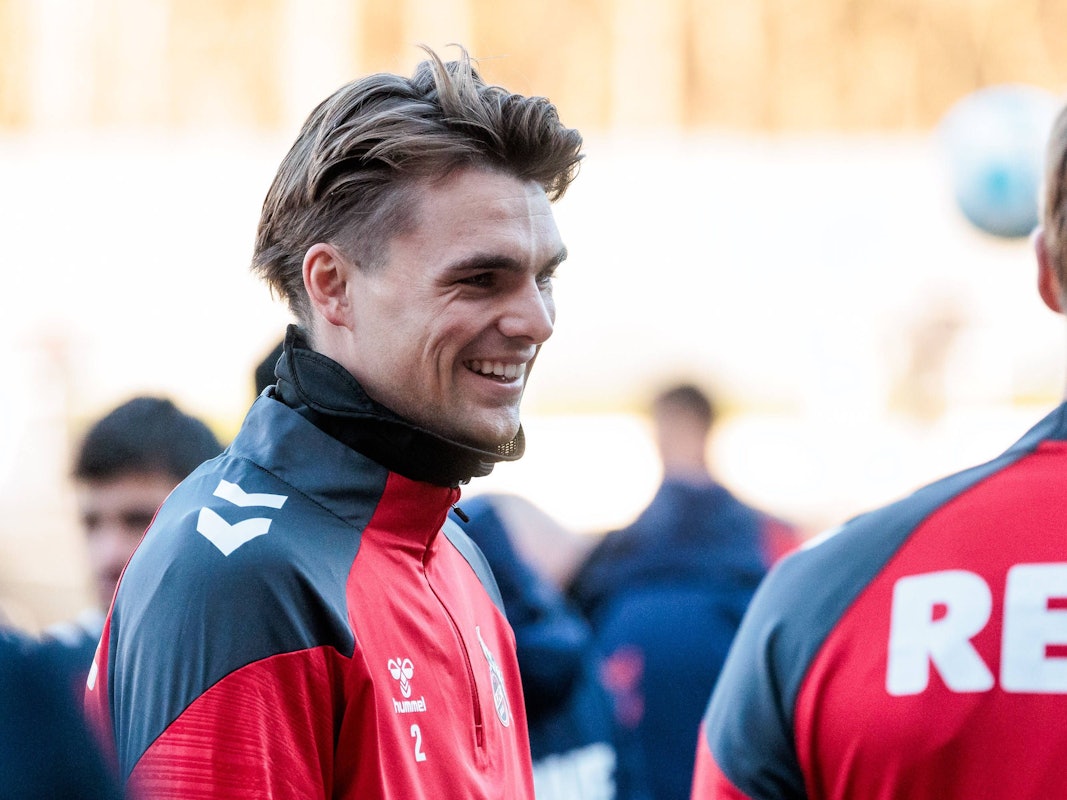 Joel Schmied im Franz-Kremer-Stadion in Köln.