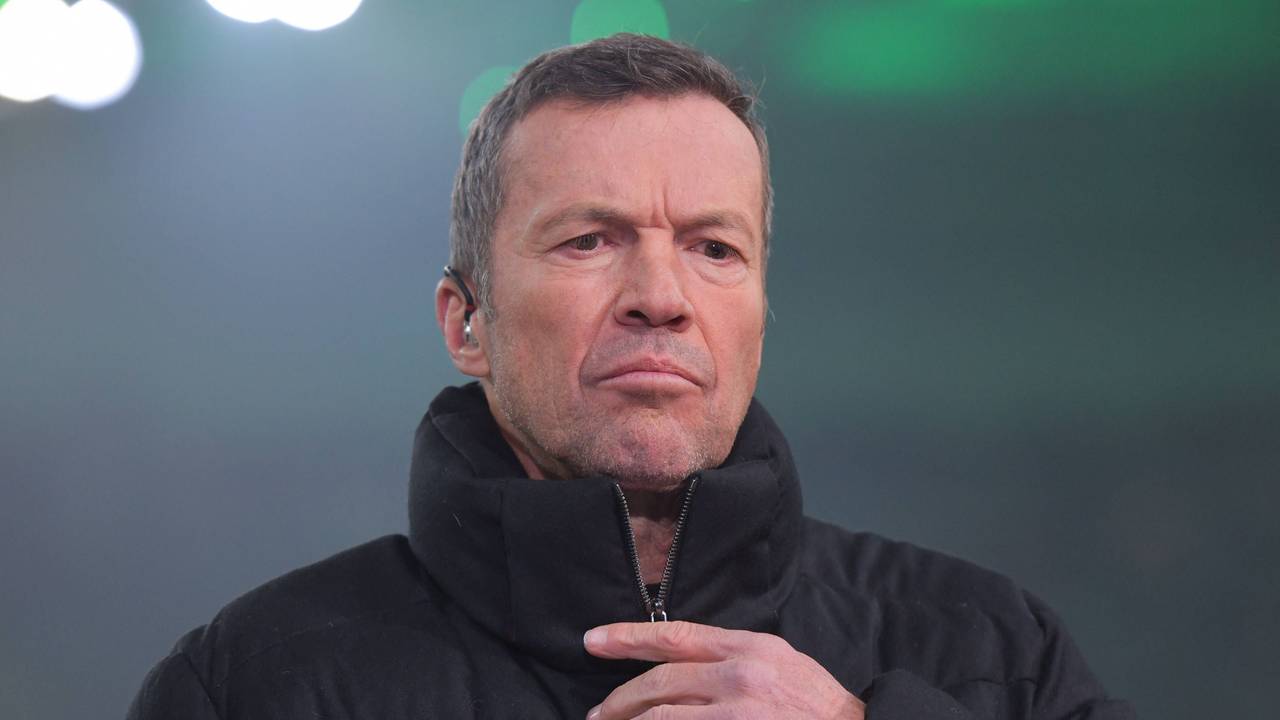 Lothar Matthäus als Sky-Experte am Rande des Bundesligaspiels Borussia Mönchengladbach gegen den FC Bayern München.
