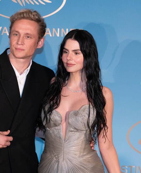 Zu sehen sind das Pärchen Matthias Schweighöfer und Ruby O. Fee am 14.05.2024, die bei den „77. Cannes Film Festival “fotografiert werden.