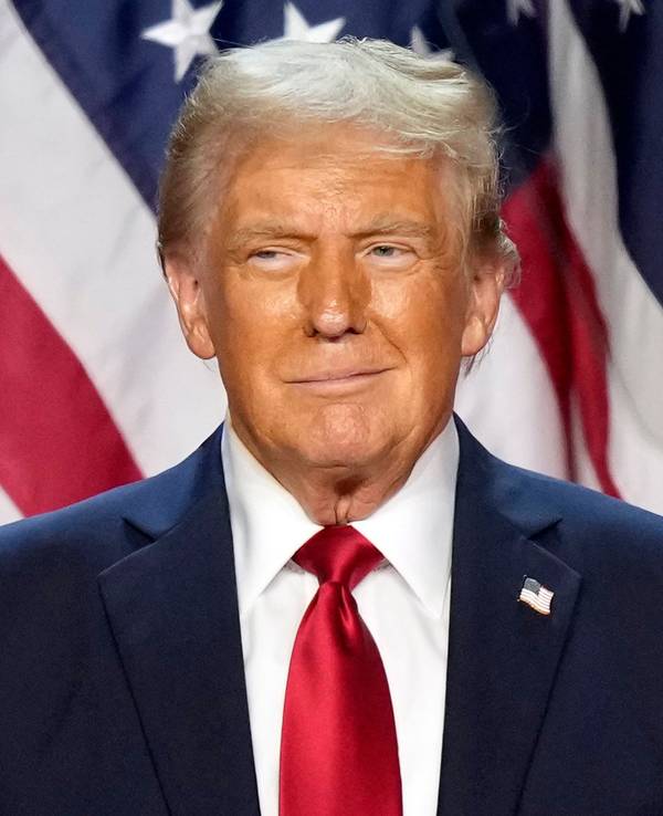 Donald Trump bei einer Wahlparty am 6. November 2024 in West Palm Beach, Florida.