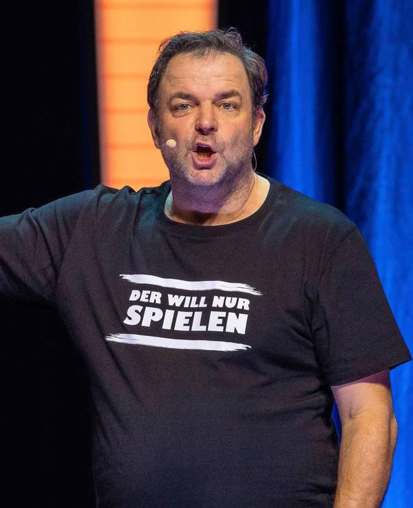 Martin Rütter live mit seinem Programm Der will nur spielen in der Messehalle. Erfurt, 03.02.2024