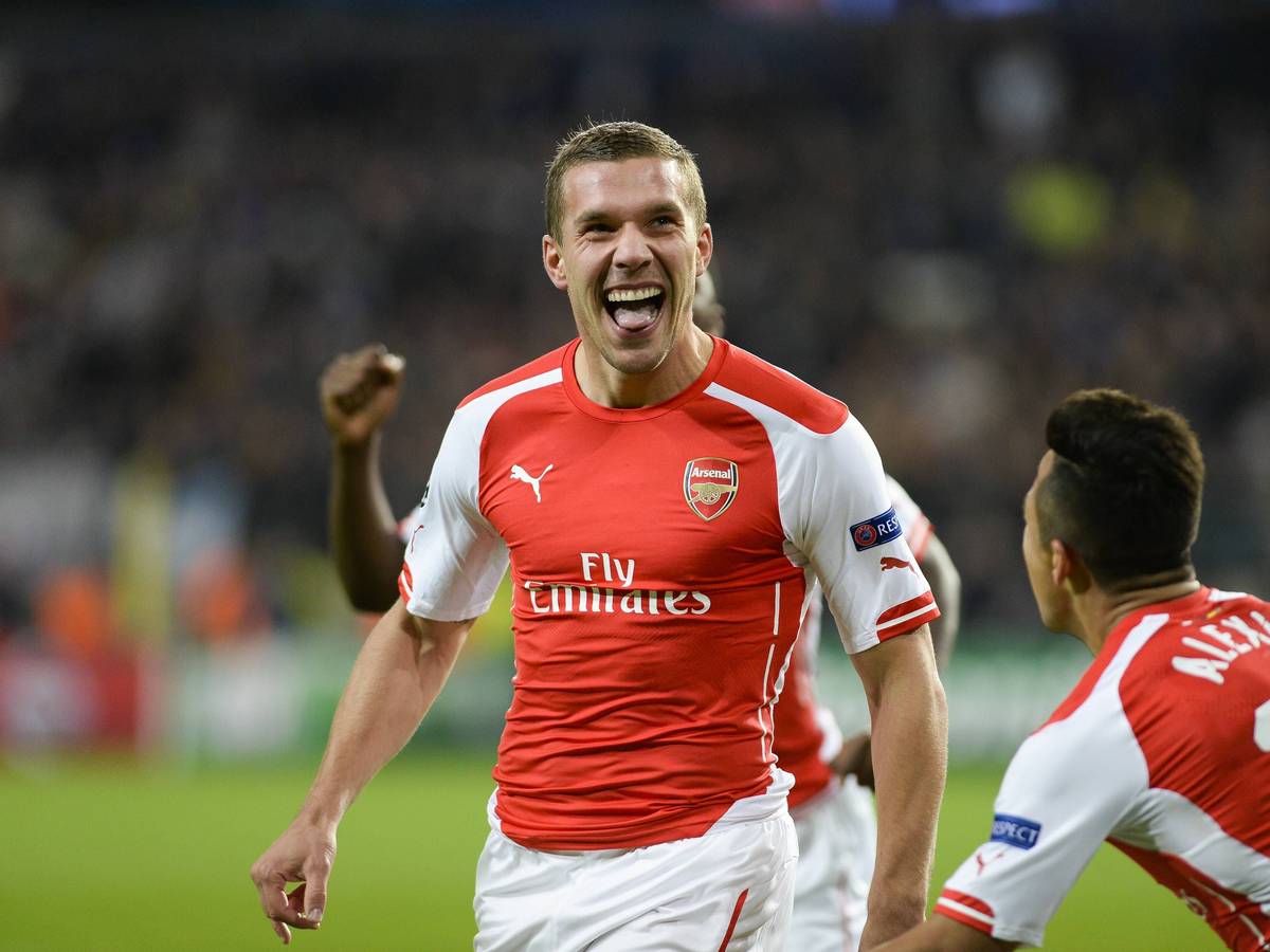 Lukas Podolski jubelt im Trikot des FC Arsenal.