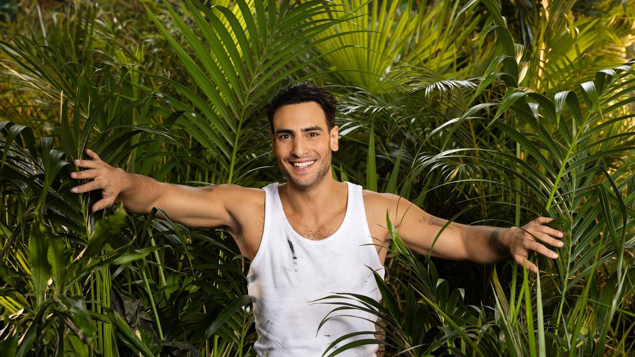 Der Schauspieler Timur Ülker zu sehen bei den Promo-Shootings für die diesjährige Staffel von „Ich bin ein Star - Holt mich hier raus!“.
