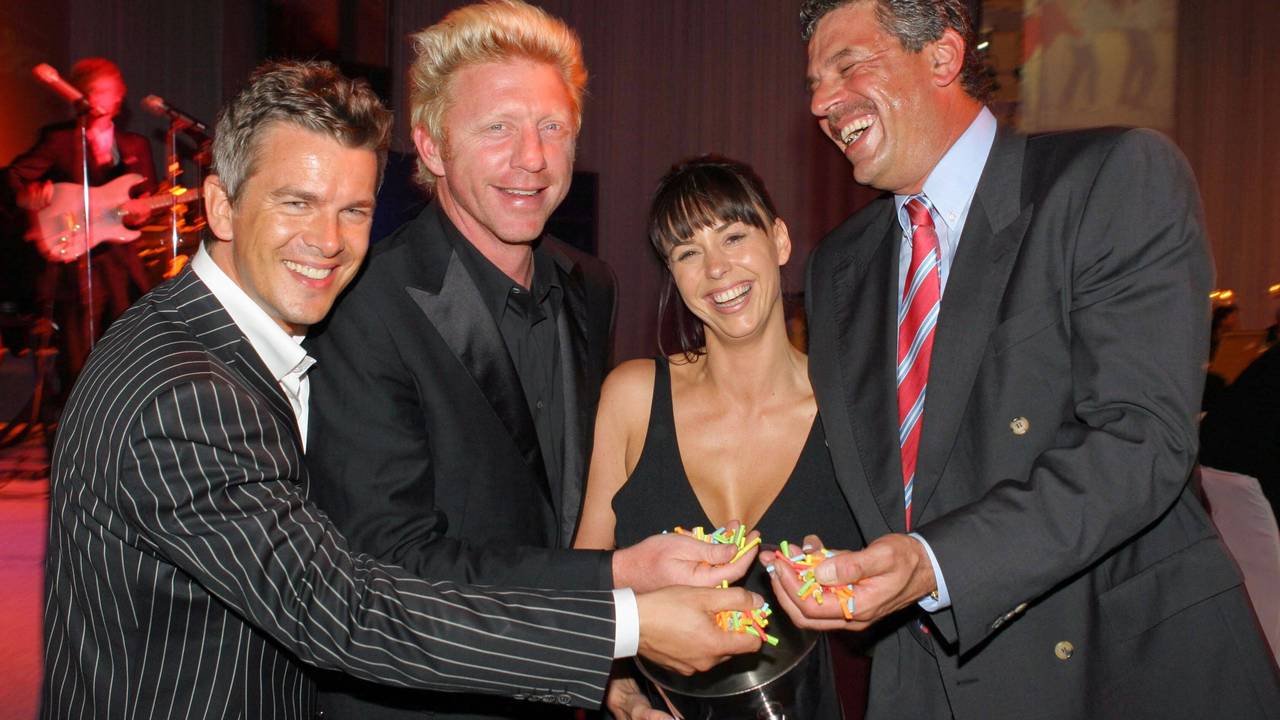 Boris Becker und Jürgen Hingsen mit Markus Lanz bei einer Gala.