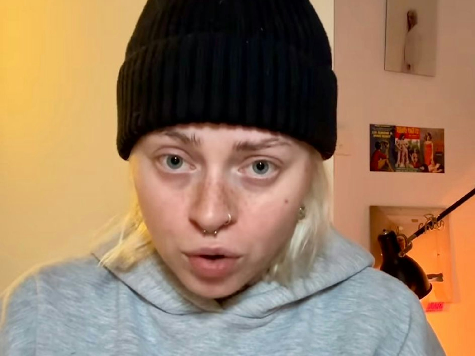 Nachdem die Influencerin kindakiri mit ihren Erlebnissen in der Kölner Claudius Therme an die Öffentlichkeit gegangen war, kam es in den Sozialen Netzwerken zu unterschiedlichen Reaktionen.