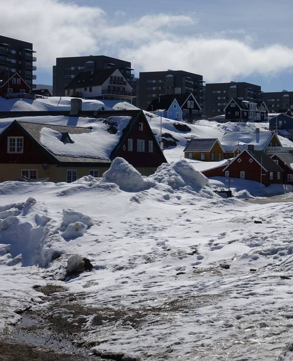 Häuser der Siedlung in Nuuk, Grönland aufgenommen am 03.05.2017.