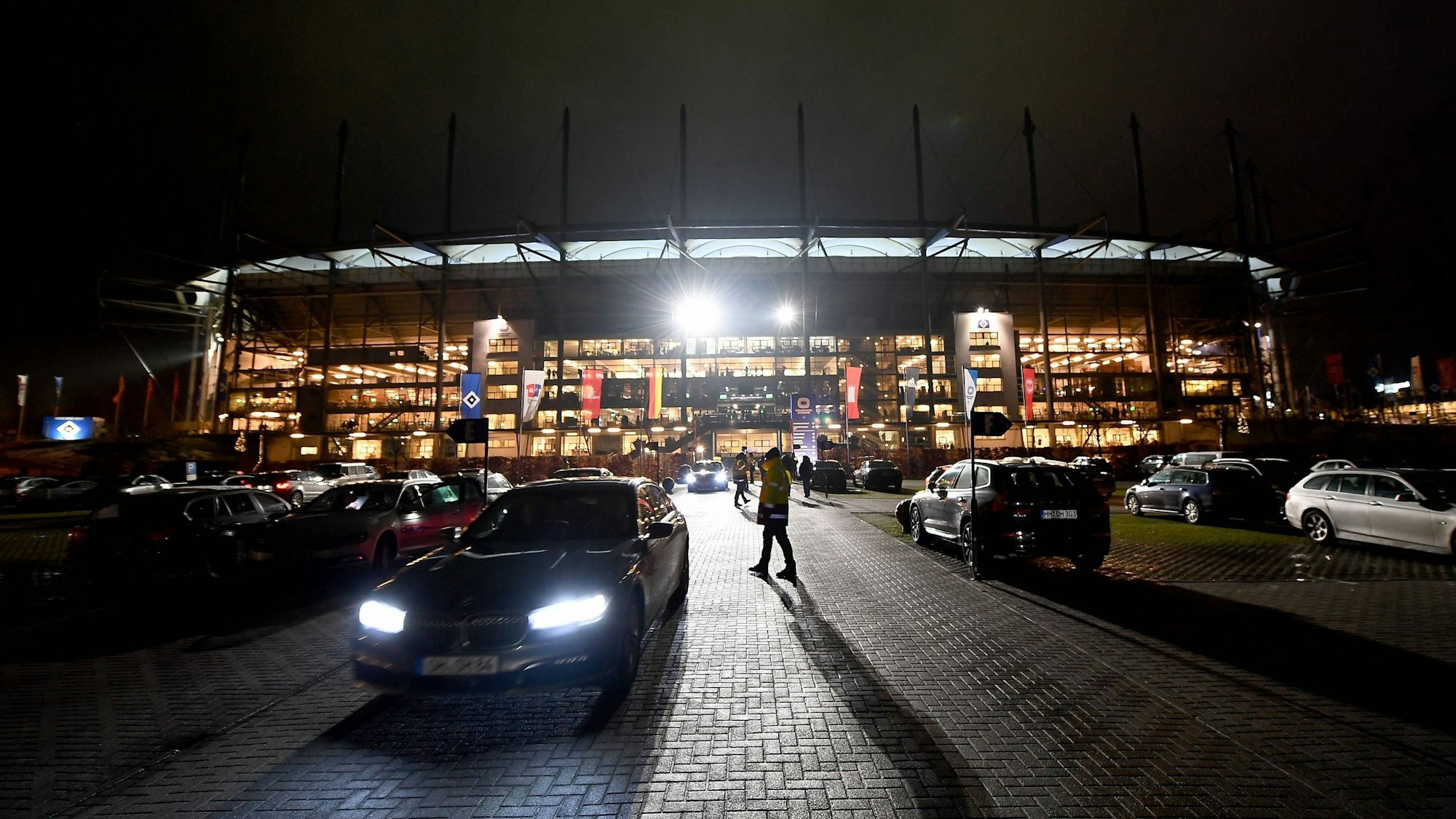 Ansicht von außen auf das Volksparkstadion in Hamburg