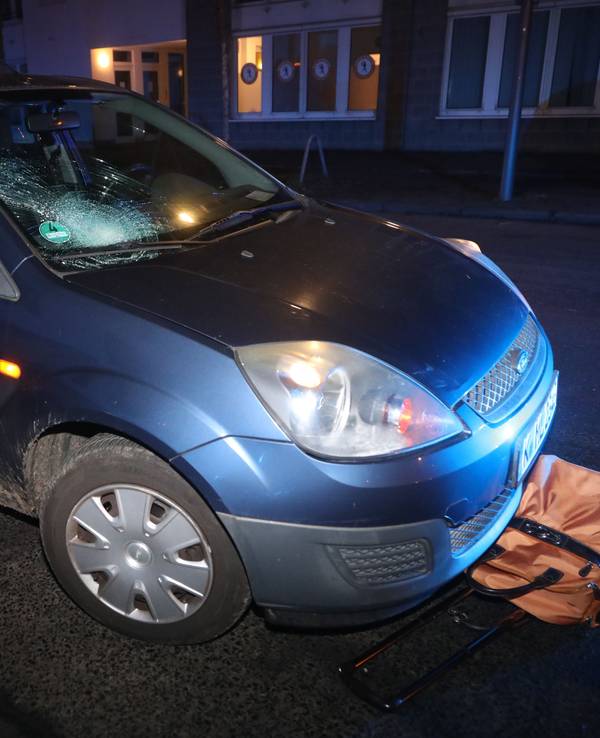 Eine Fußgängerin ist am Montag (20. Januar 2025) auf der Gleueler Straße lebensgefährlich verletzt worden.