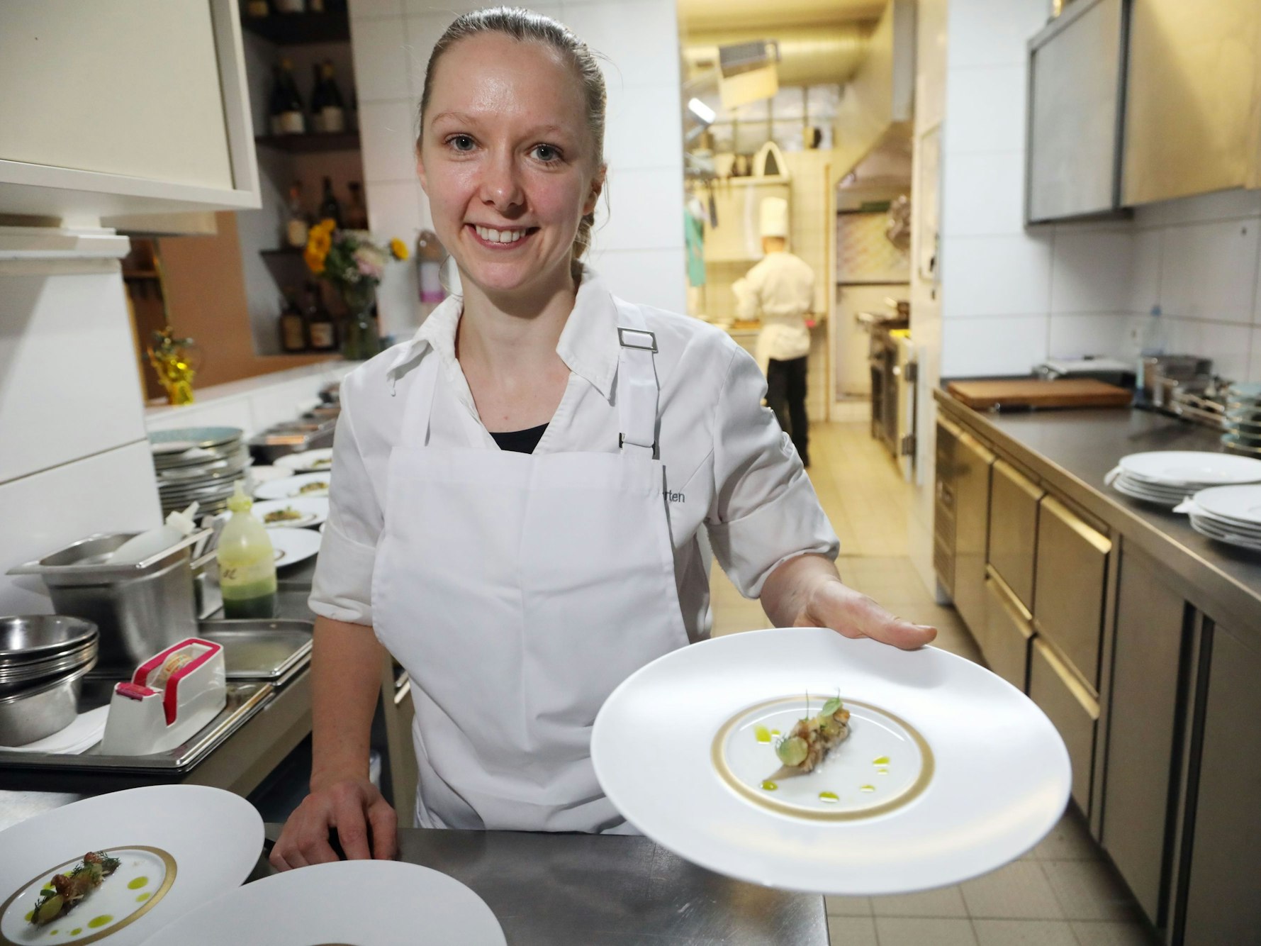 Die Küchenchefin Mona Baumgarten im Restaurant Astrein in Köln.