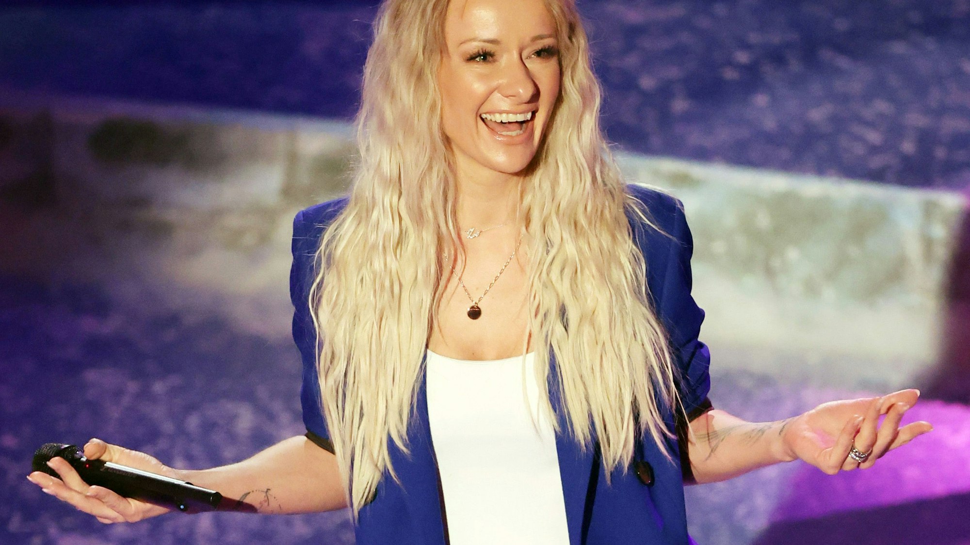 Christin Stark, Sängerin, tritt bei der Aufzeichnung der ARD-Sendung „Das Adventsfest der 100 000 Lichter“ auf.