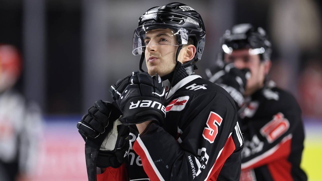 Haie-Profi Robin van Calster am 22. Dezember 2024 nach der 3:4-Niederlage gegen die Straubing Tigers.